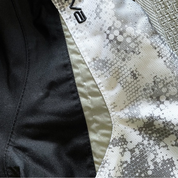 Arctiva Youth 10 Snow Jacket Black White Insulated Winter Coat Ski Snowboard - Picture 8 of 10